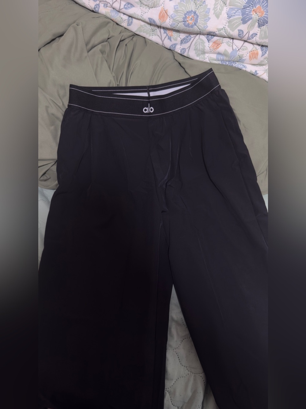 ALO Yoga Black Jogger Pants with Branded Waistband